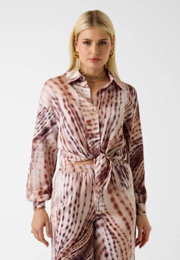 Атласная блузка