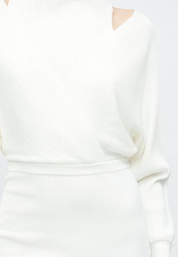 Короткое платье