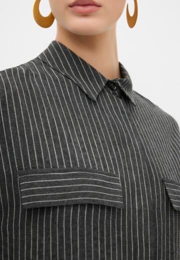 Блейзер с накладными карманами