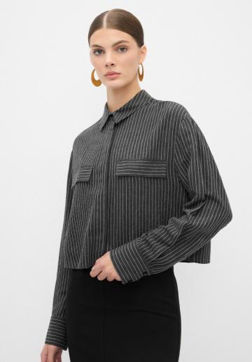 Блейзер с накладными карманами