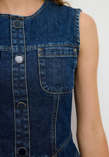 Джинсовая жилетка
