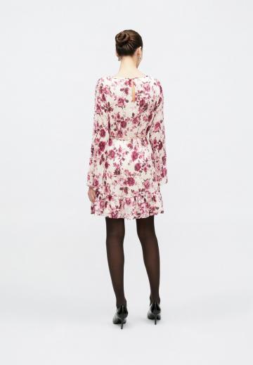 Короткое платье