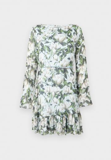 Короткое платье