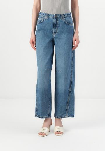 Свободные джинсы