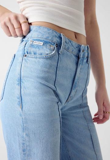 Клешеные джинсы