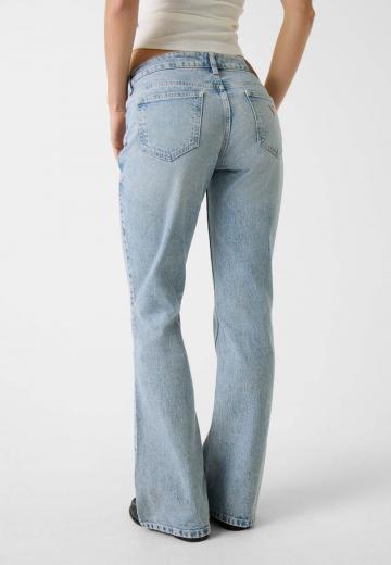 Клешеные брюки