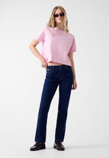 Прямые джинсы