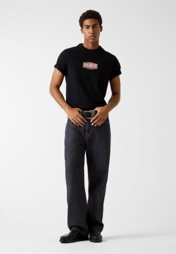 Прямые джинсы