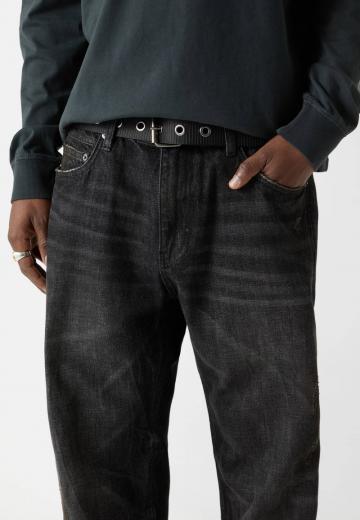 Прямые джинсы