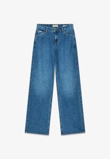 Свободные джинсы