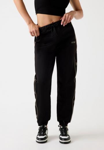 Спортивные штаны