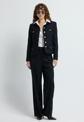 Блейзер с накладными карманами