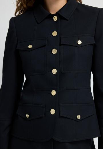Блейзер с накладными карманами