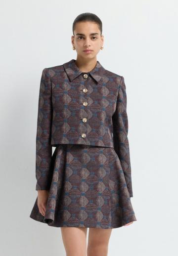 Короткий блейзер