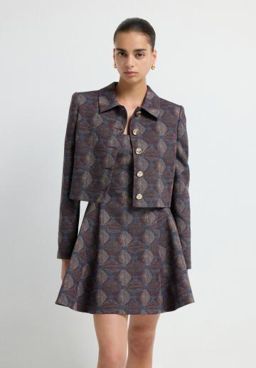 Короткий блейзер