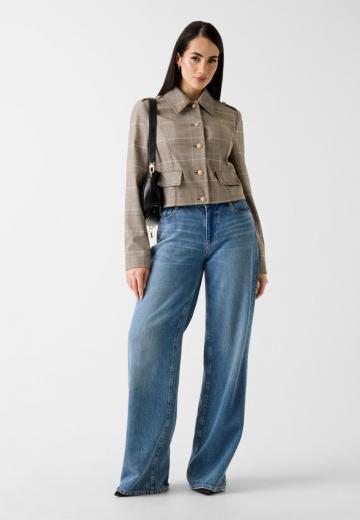 Блейзер с накладными карманами