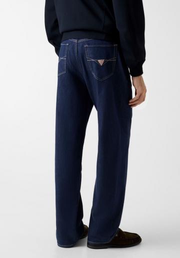 Прямые джинсы