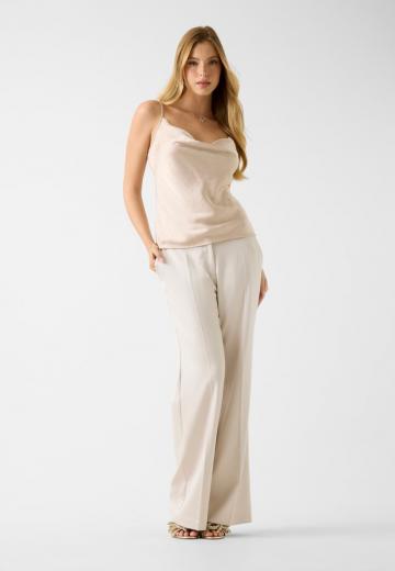 Топ на бретельках