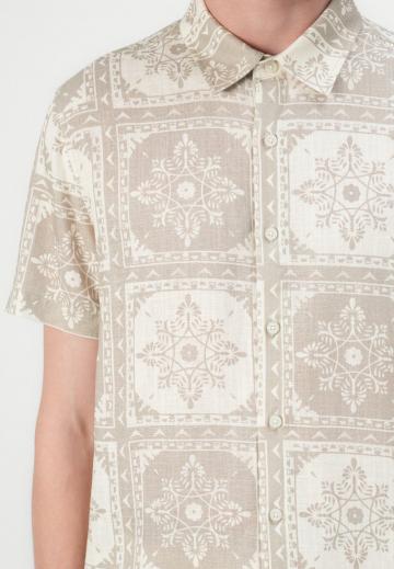 Рубашка с коротким рукавом