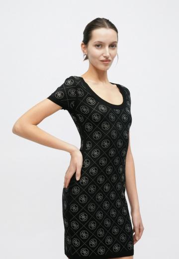 Вязаное платье