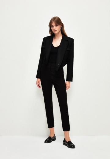 Блейзер с накладными карманами