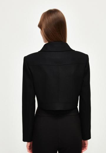 Блейзер с накладными карманами