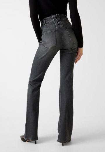 Клешеные брюки