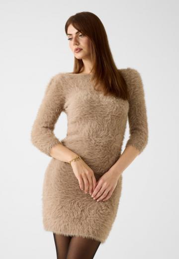 Платье футляр