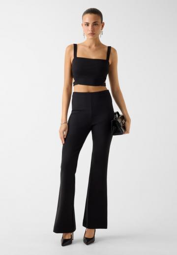 Блузка без рукавов