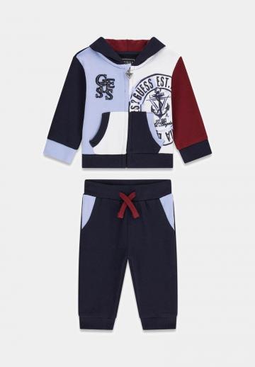 Набор одежды