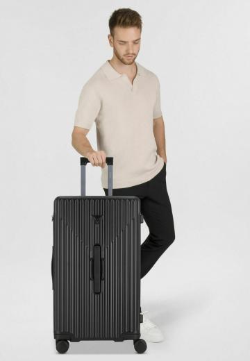 Набор чемоданов