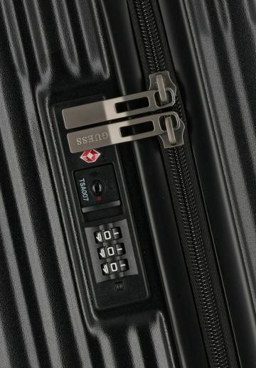 Набор чемоданов