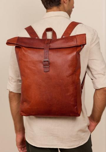 Кожаный рюкзак