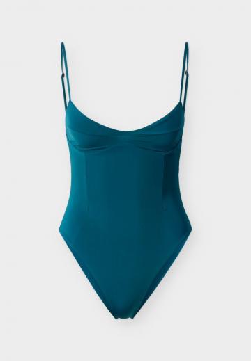 Слитный купальник