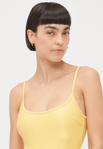 Слитный купальник