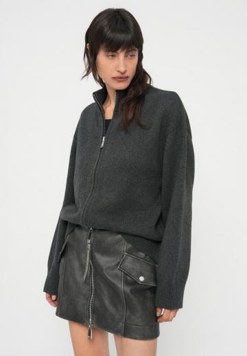 Вязаная кофта