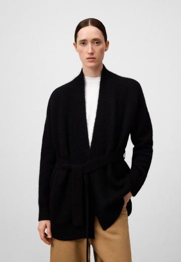 Длинный жилет