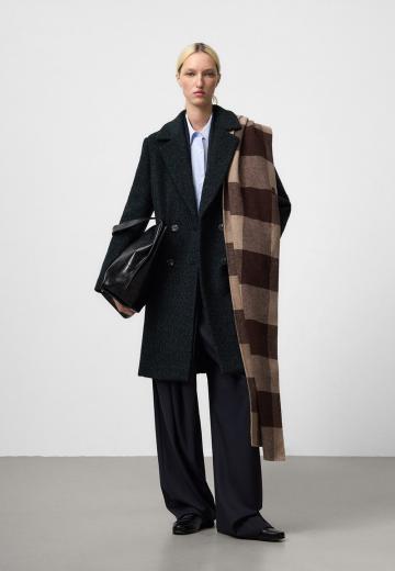 Шерстяное пальто