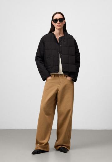 Короткая куртка