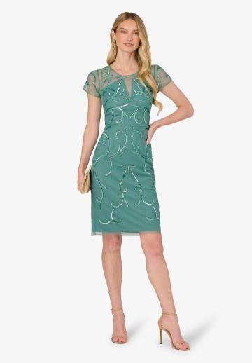 Короткое платье