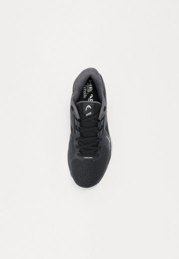 Теннисные кроссовки