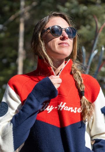 Спортивная толстовка