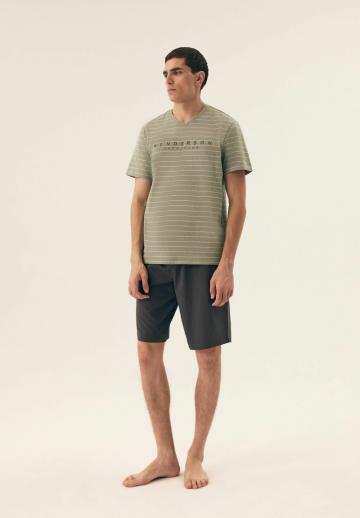 Пижама с шортами