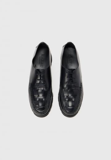 Ботинки на шнуровке