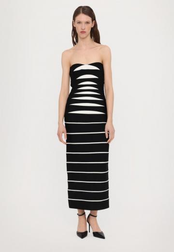 Платье без бретелек