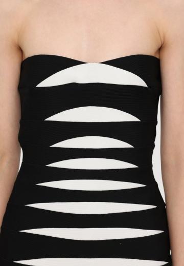 Платье без бретелек