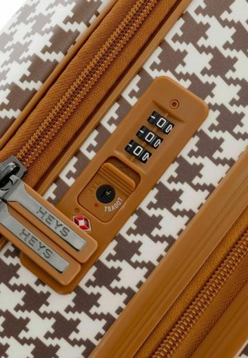 Чемодан на колесах