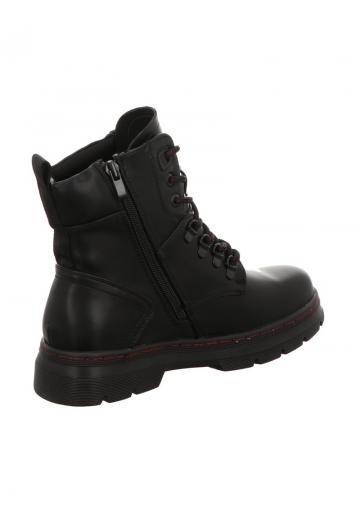 Ботинки на шнуровке