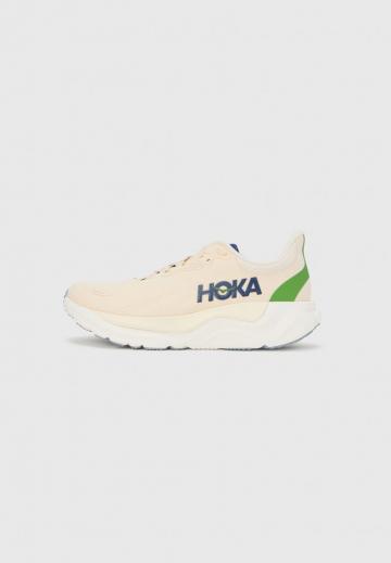 Беговые кроссовки