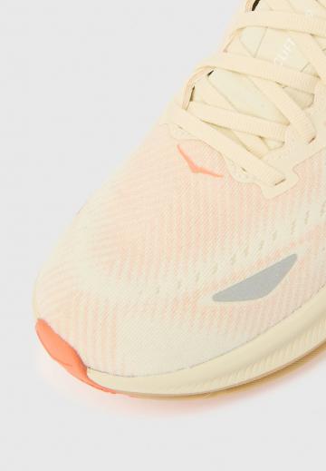 Беговые кроссовки